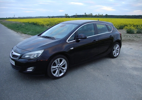 Opel Astra cena 23500 przebieg: 165800, rok produkcji 2010 z Syców małe 704